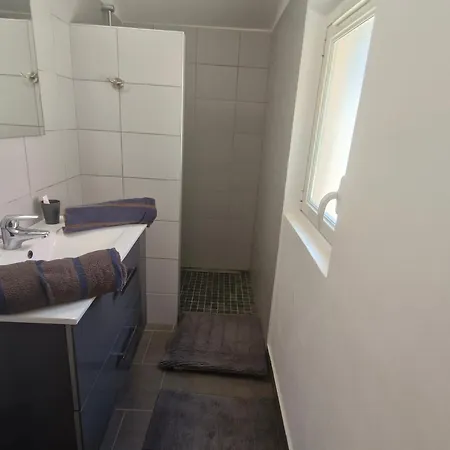 Climatisee Avec Piscine Privee, Proche Mer A Sainte-maxime, 6 Chambres, 8-10 Pers, Parking, Wifi - Fr-1-780-83 * 圣马克西姆