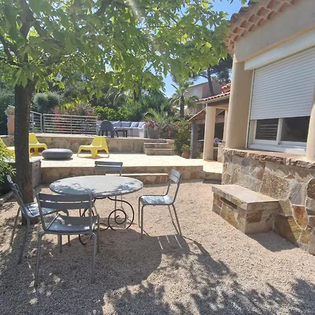 别墅 Climatisee Avec Piscine Privee, Proche Mer A Sainte-maxime, 6 Chambres, 8-10 Pers, Parking, Wifi - Fr-1-780-83 *